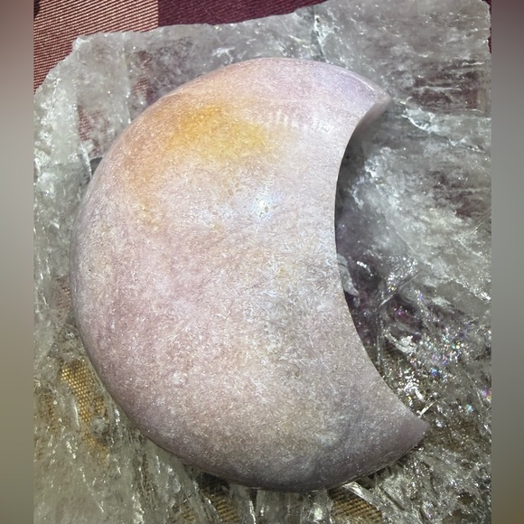 Pink Amethyst Moon 🌙 - Picture 3 of 5